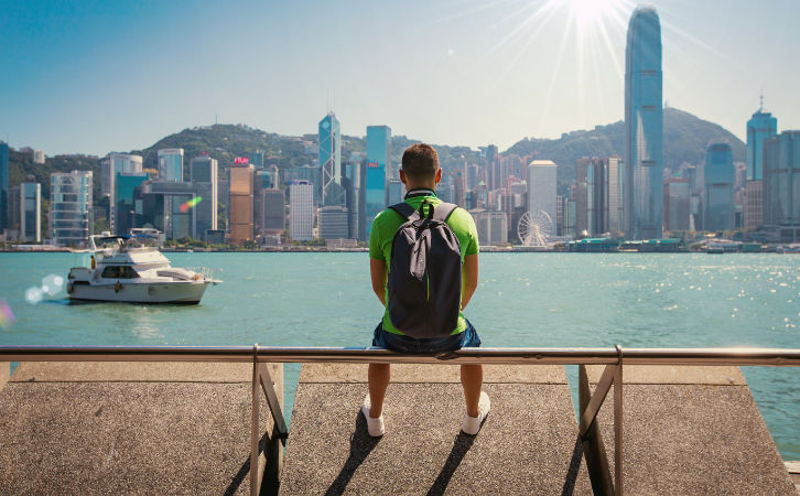 被拒簽、學歷不夠=沒戲了？移居香港路上的疑難雜癥，攻克有秘訣！