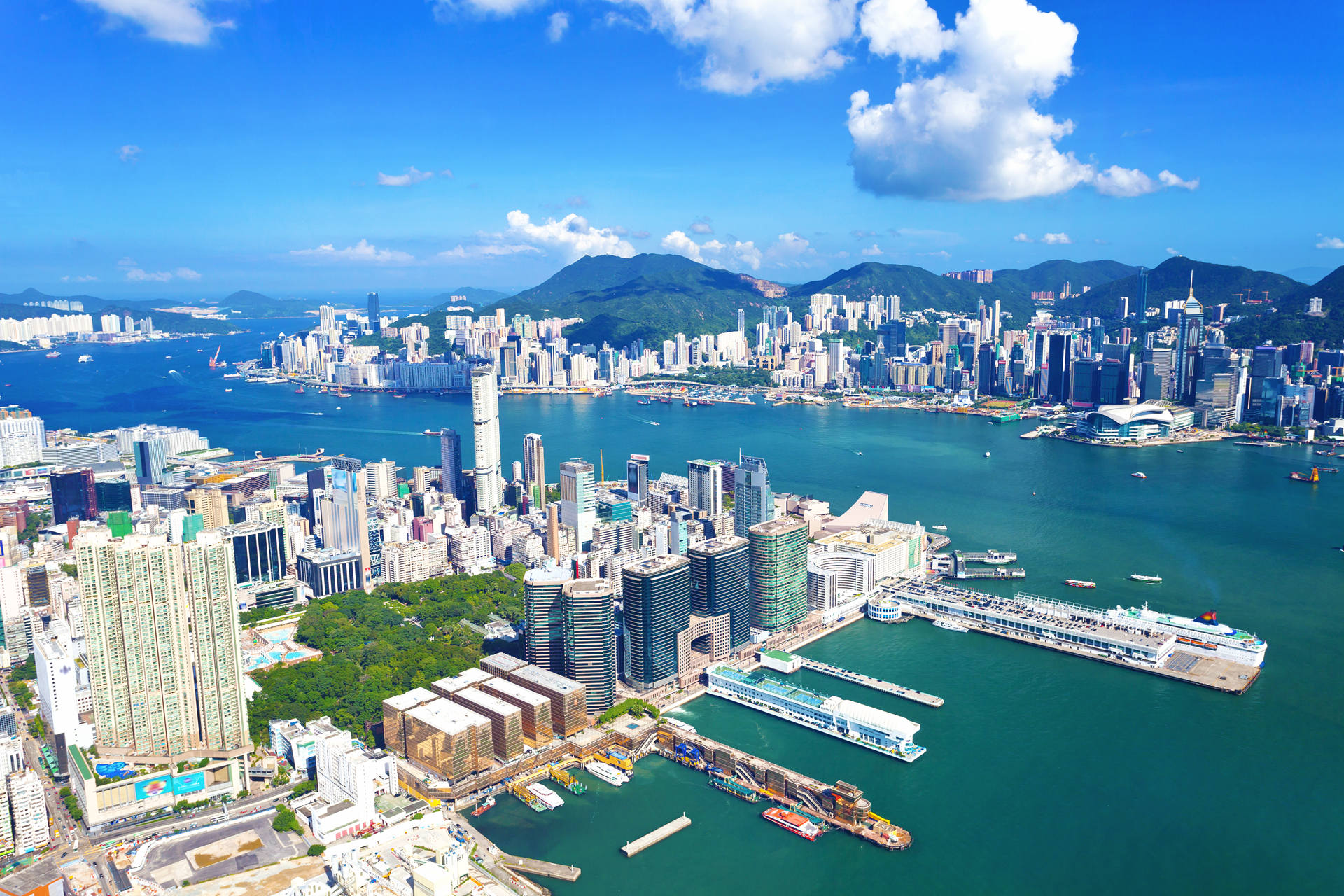 赴港讀書可以收獲香港永居？這3所大灣區(qū)高校畢業(yè)生也能申請！