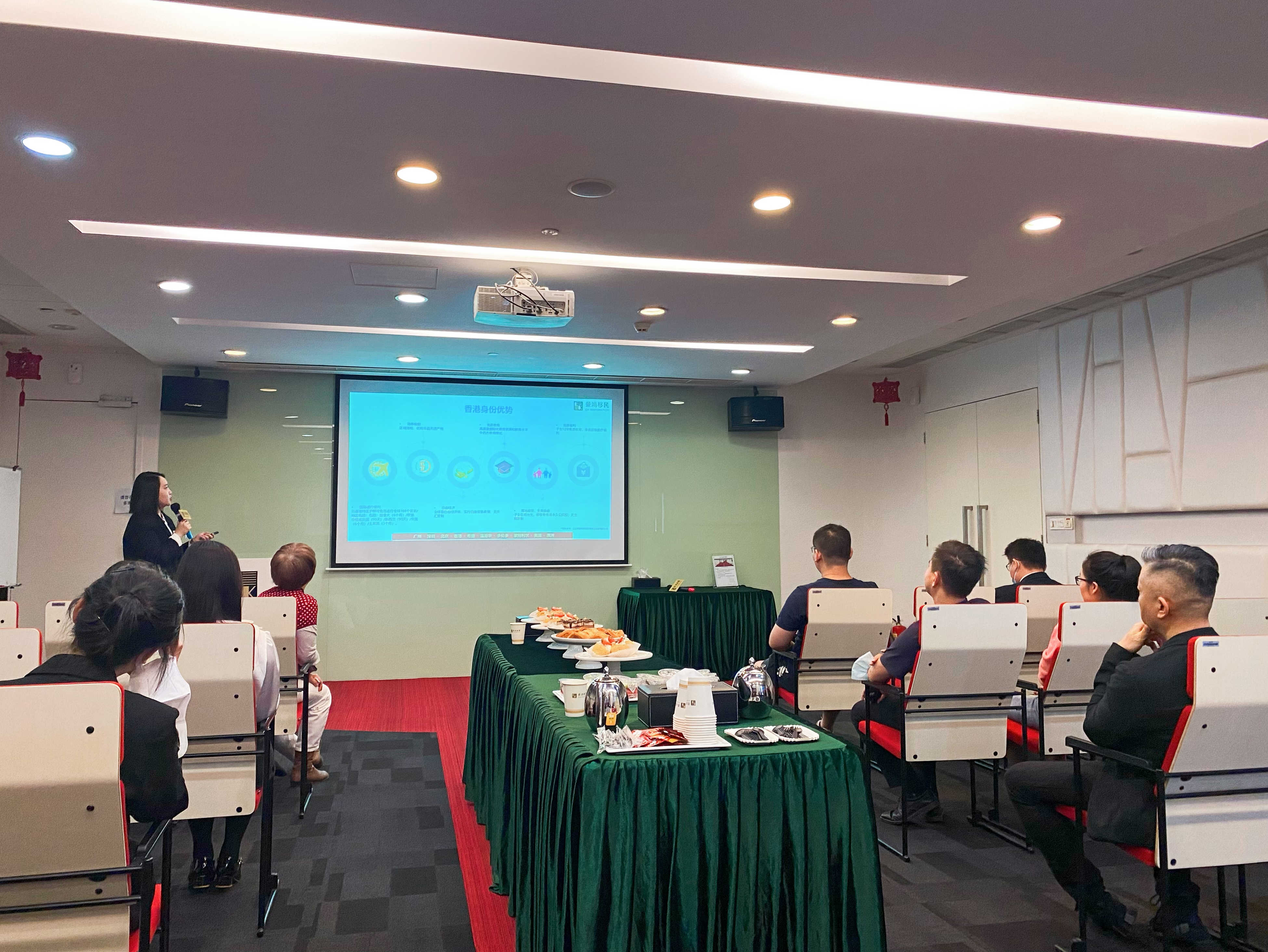 為什么說拿香港身份的風(fēng)口已到?“搶人才”力度空前,看完您就知道了!